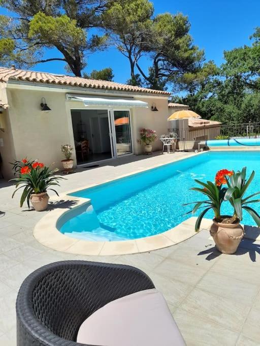 Villa Le Bosquet En Luberon. 메네르브 외부 사진